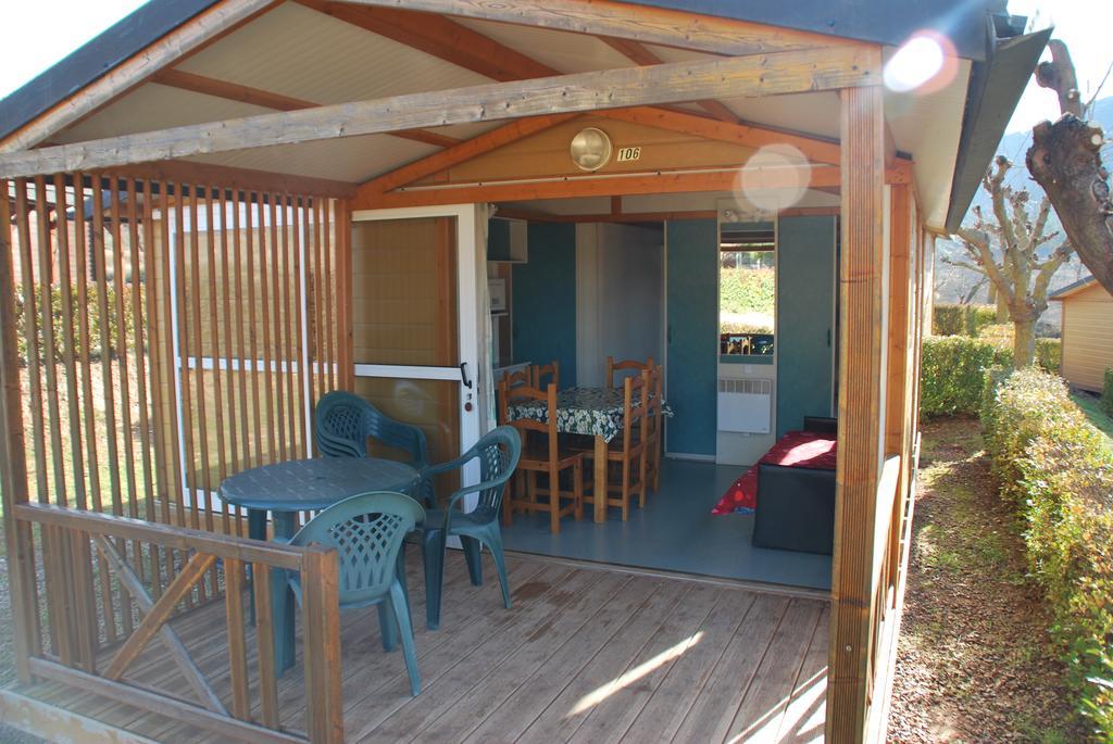 Montsant Park Camping & Bungalow Ulldemolins Phòng bức ảnh
