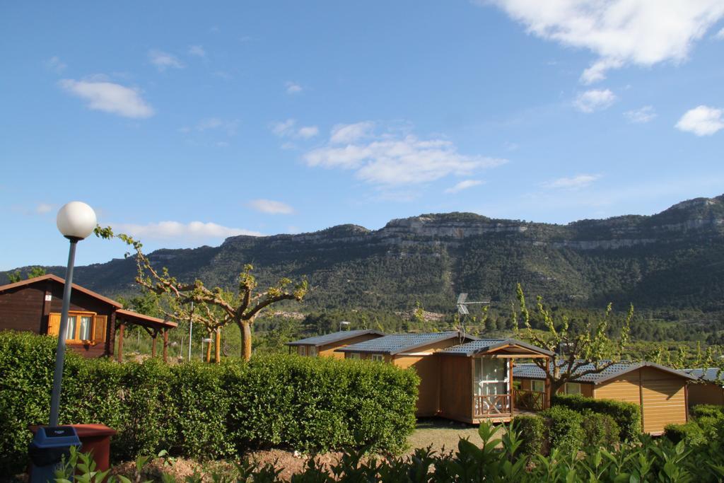 Montsant Park Camping & Bungalow Ulldemolins Ngoại thất bức ảnh