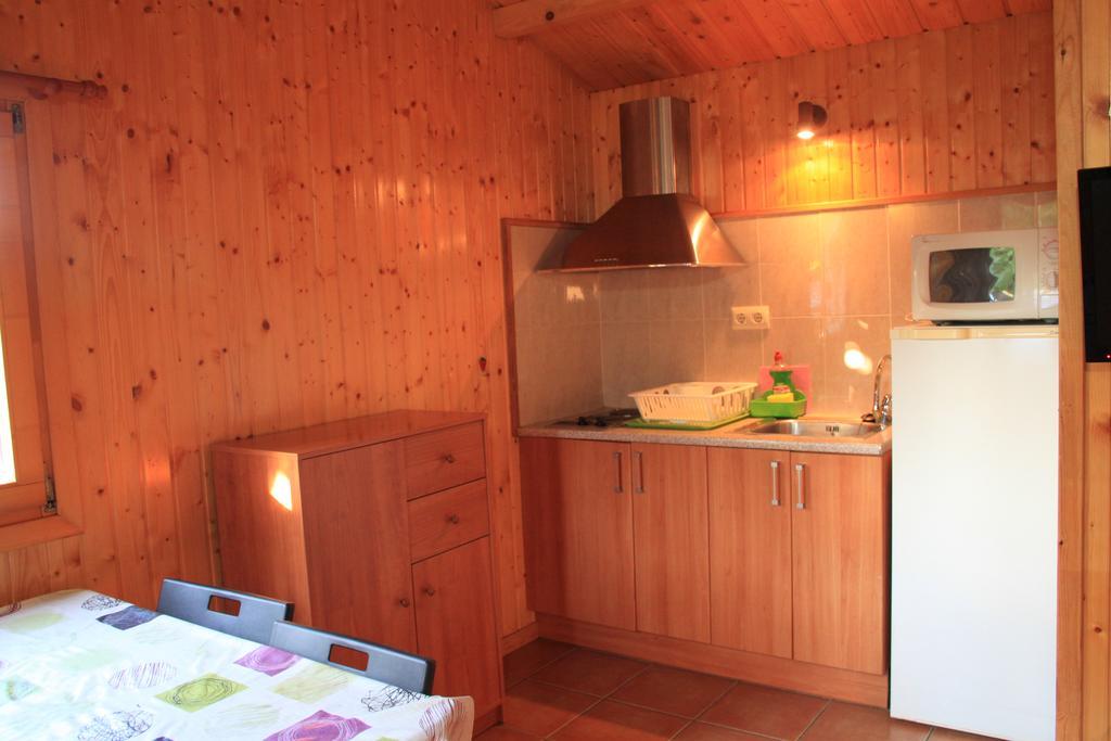 Montsant Park Camping & Bungalow Ulldemolins Ngoại thất bức ảnh