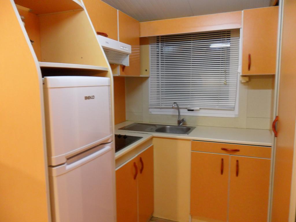 Montsant Park Camping & Bungalow Ulldemolins Ngoại thất bức ảnh